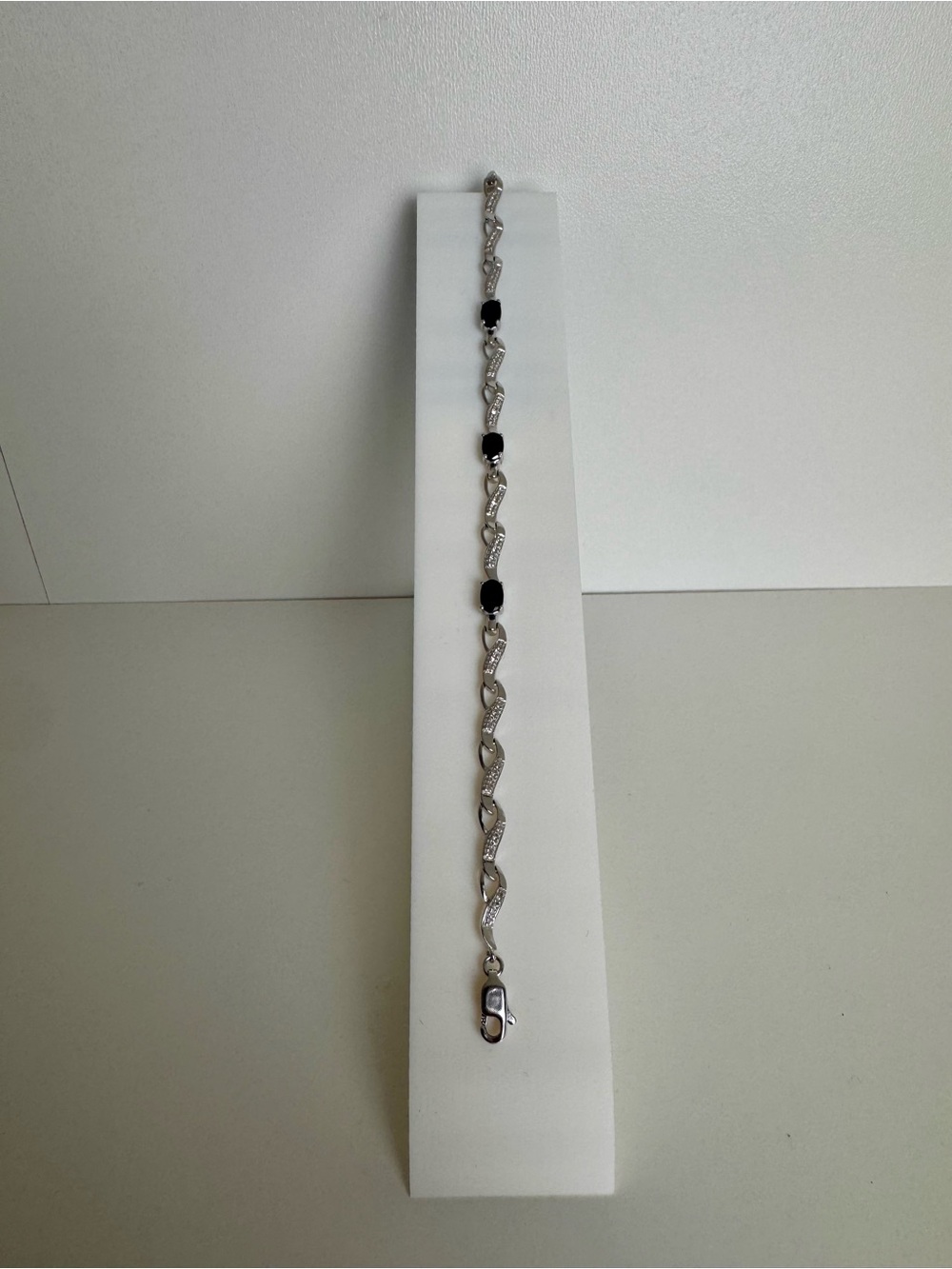 Silver Tone Black Stone Rhinestone Link Bracelet Wave Chain Lobster